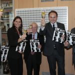 Consegnate al direttore di Sportweek le 1.000 bottiglie di Ferrari Brut per la miglior copertina del 2013