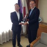 Matteo Lunelli speaks on the merits of Ferrari sparkling wine to the mayors of three big Japanese cities: Kyoto, Kobe and Kanazawa