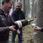 I grandi della musica brindano Ferrari nel “Bosco che Suona? in Val di Fiemme