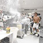 La Juventus dei record brinda con Ferrari  al sesto scudetto consecutivo