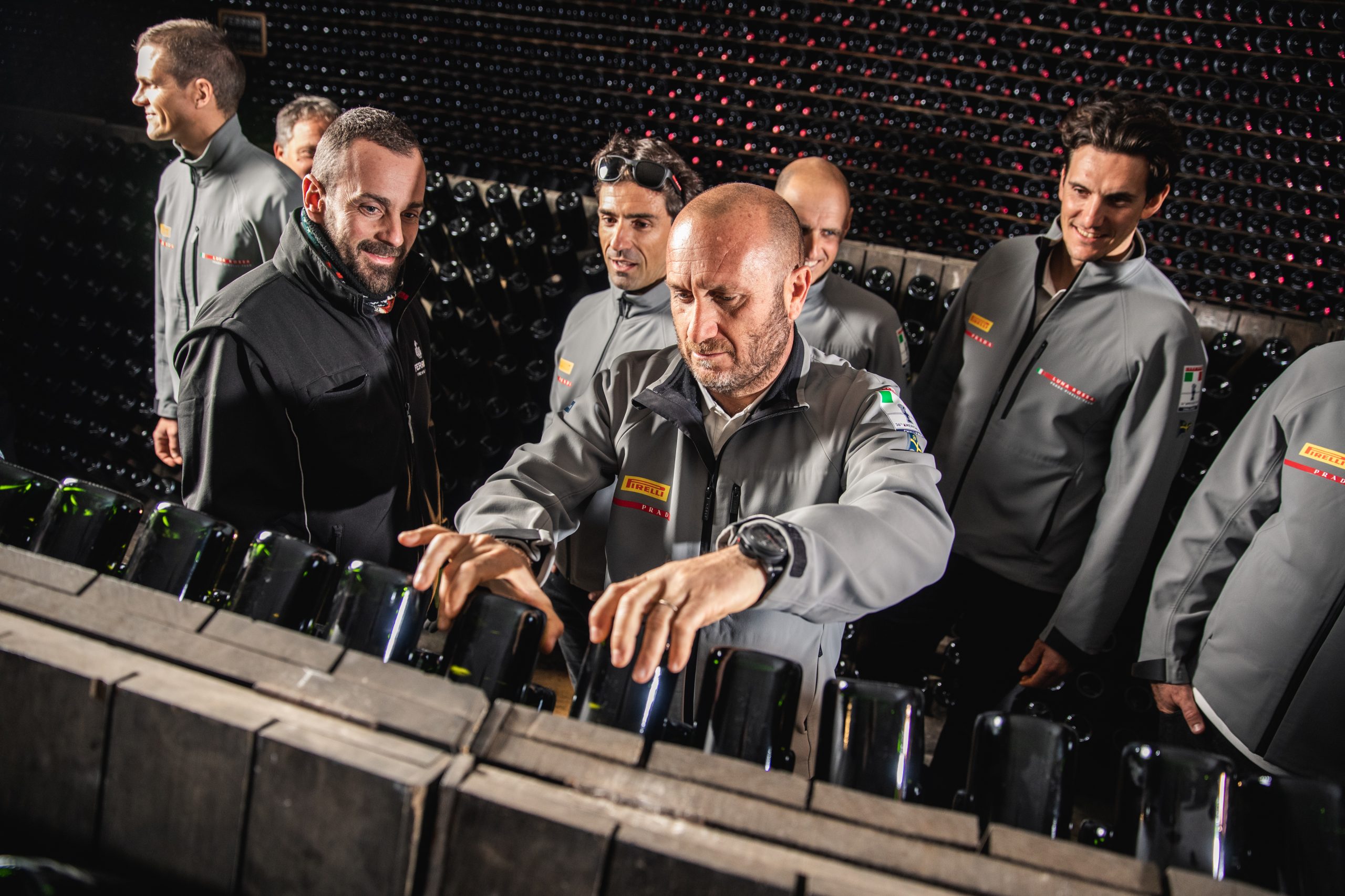Il Team di Luna Rossa Prada Pirelli si racconta alle Cantine Ferrari