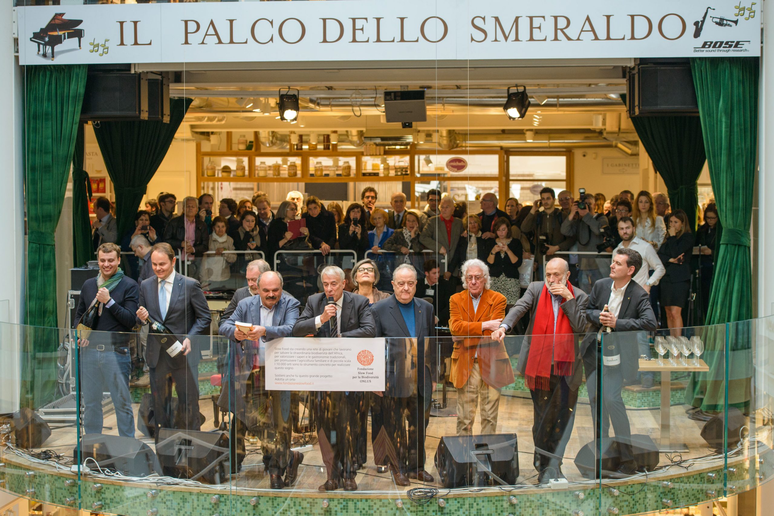 Un Ferrari Spazio Bollicine nel Padiglione Eataly  a Expo Milano 2015