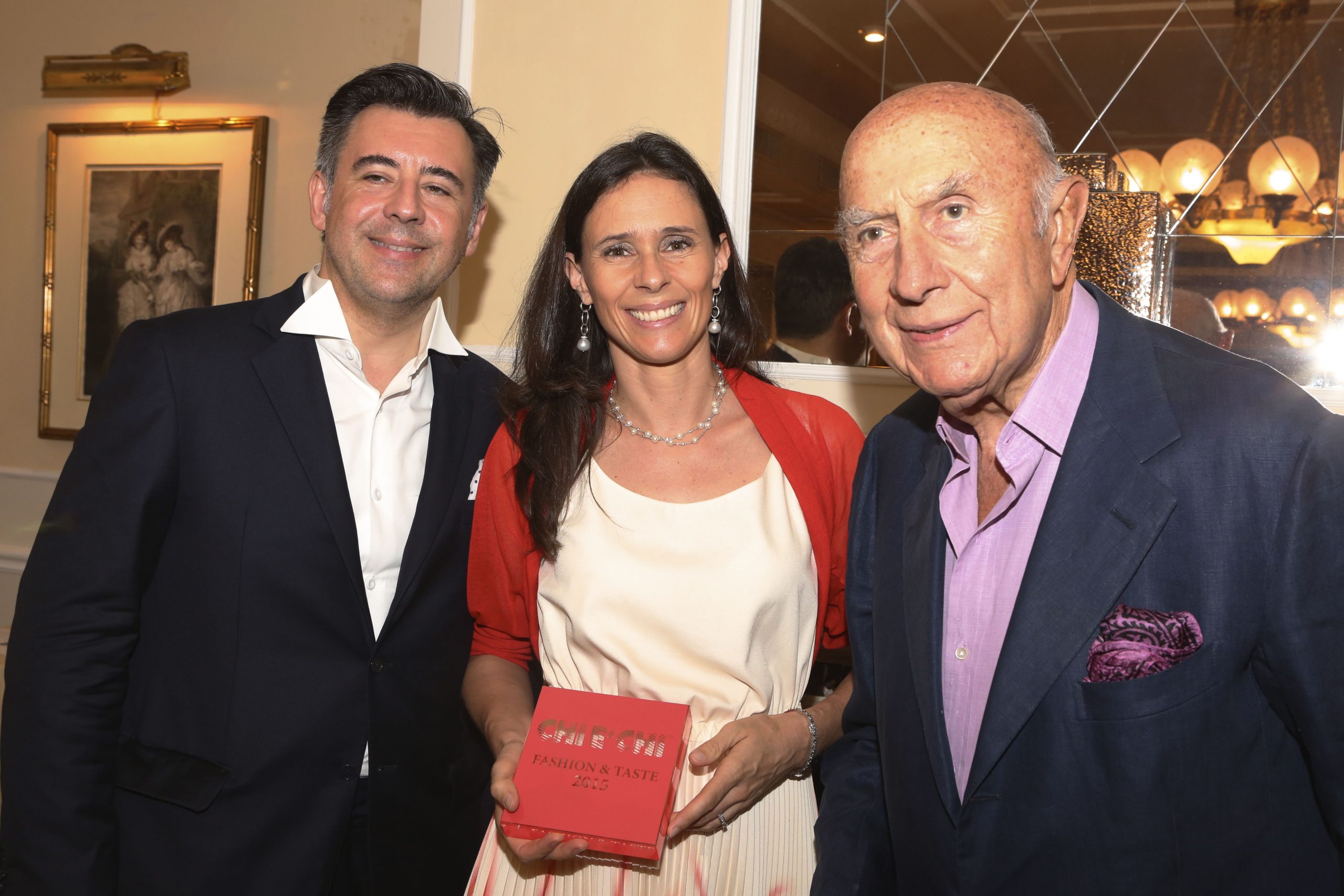 Le Cantine Ferrari premiate da Ettore Mocchetti direttore de La Cucina Italiana