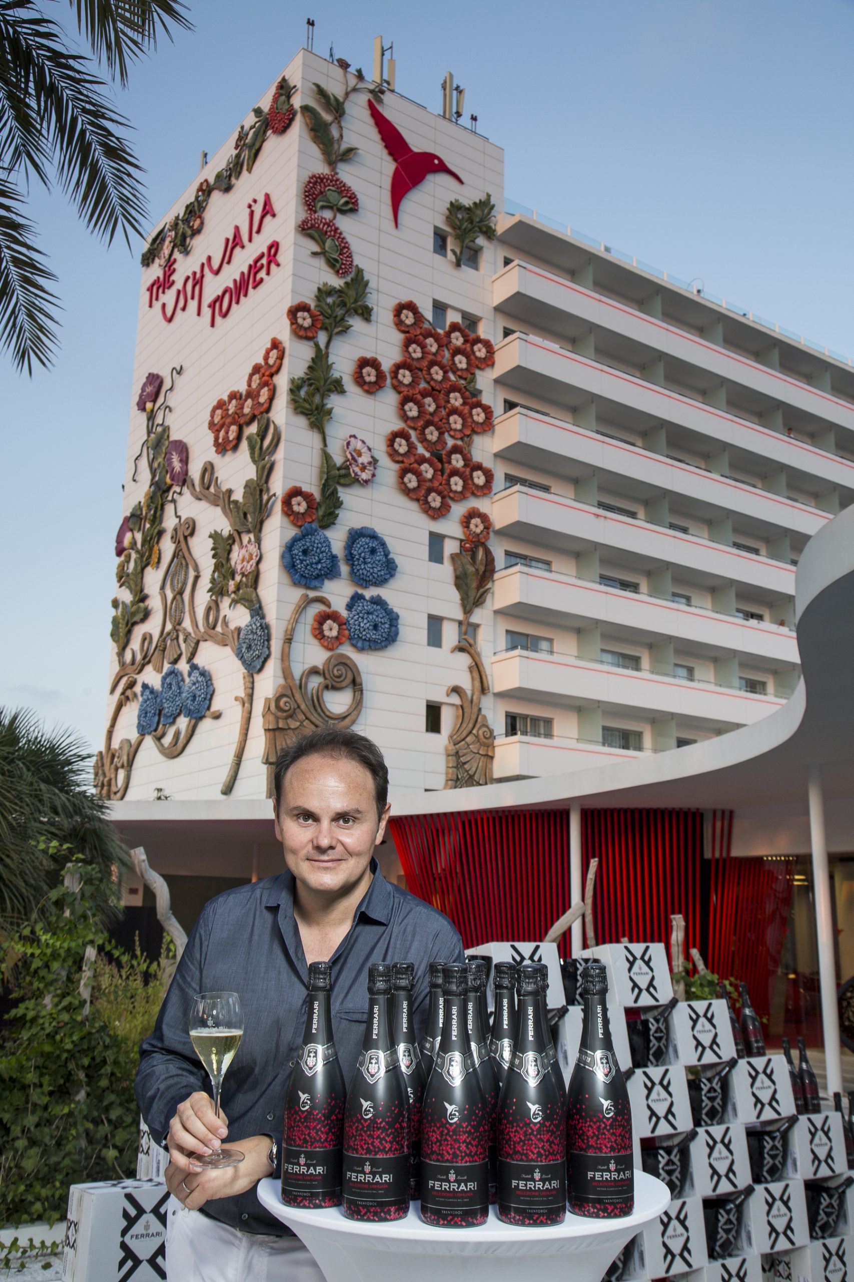 L’Ushuaïa di Ibiza brinda con Ferrari ai suoi primi cinque anni