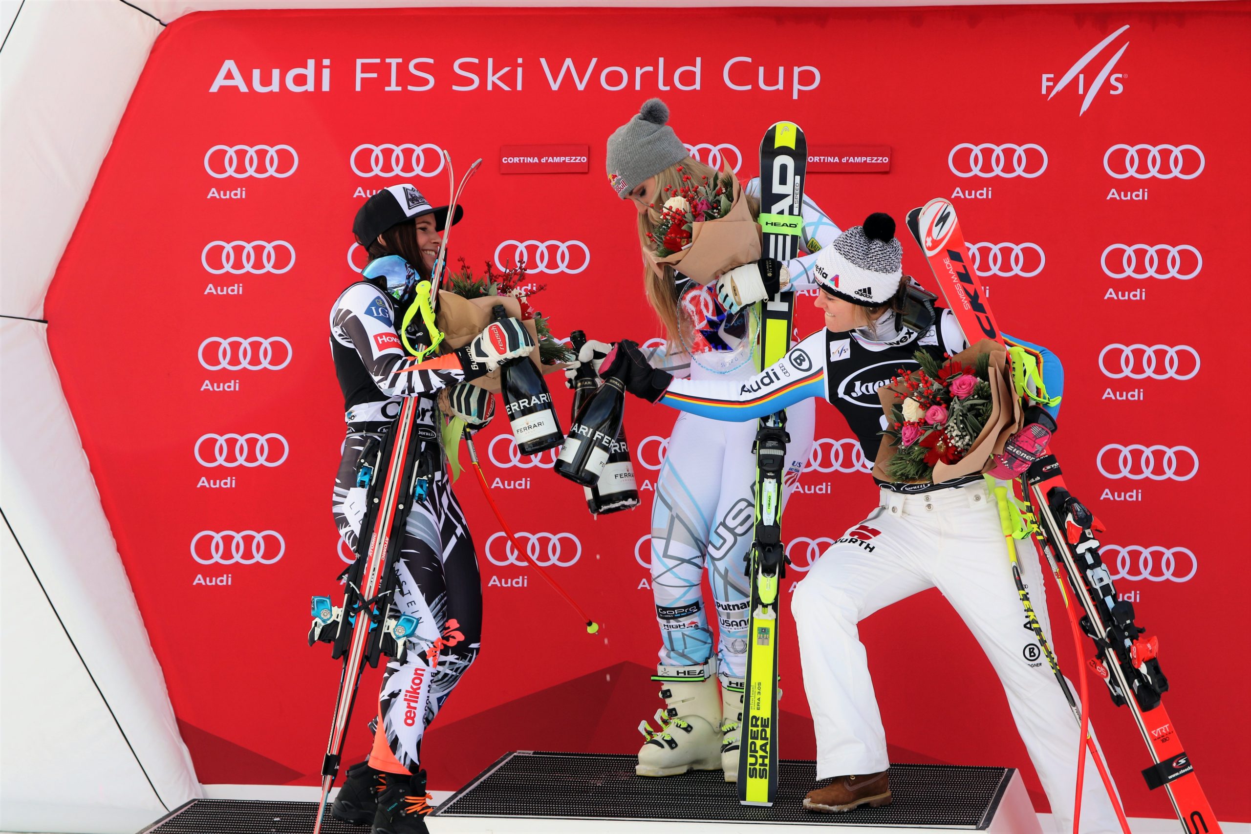 L'americana Lindsey Vonn trionfa nuovamente a Cortina