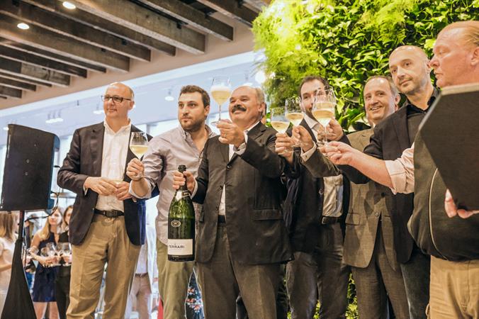 Eataly: un mese ricco di nuove aperture ed eventi con le bollicine di Cantine Ferrari