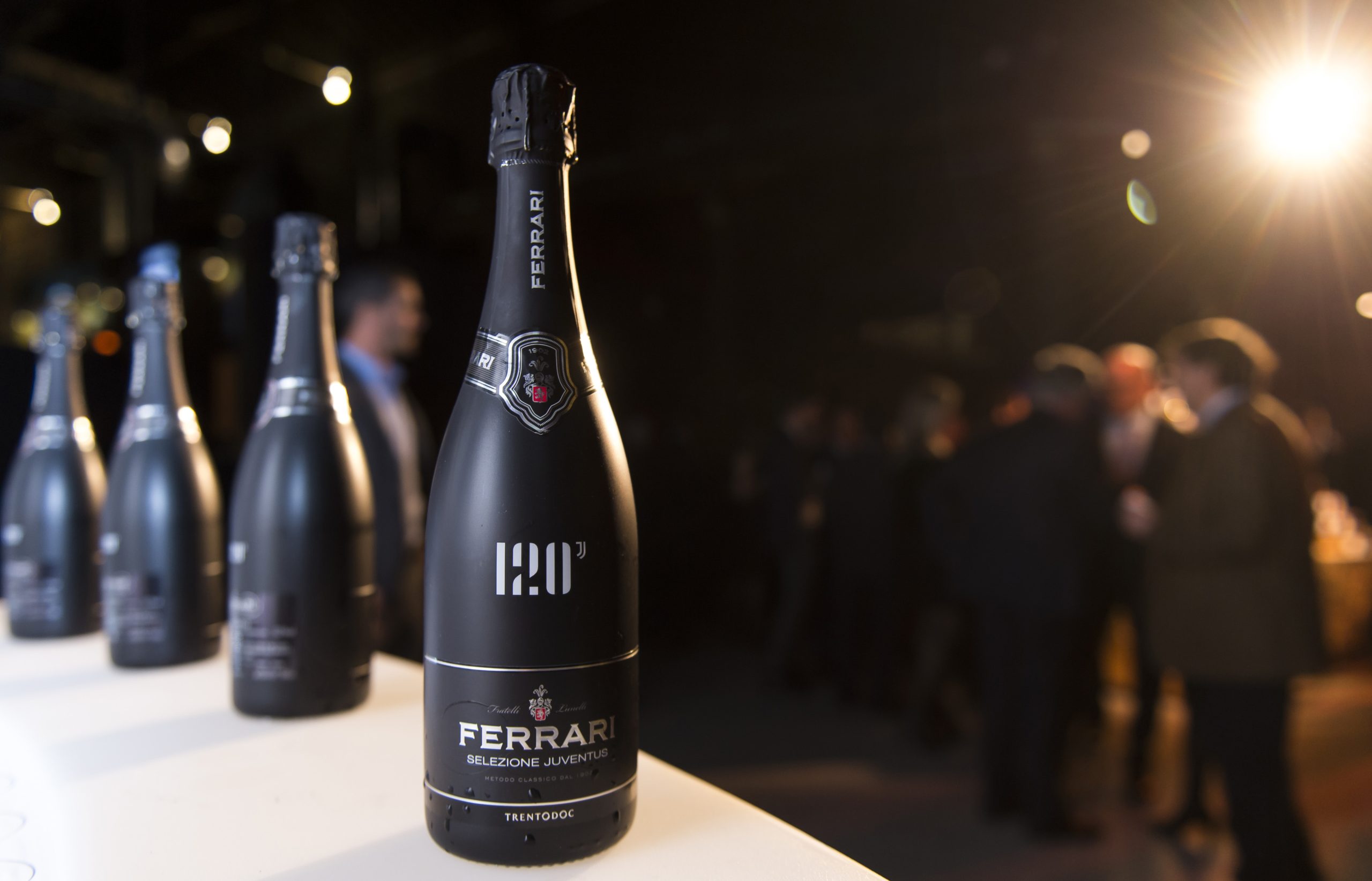 Il Natale in Casa Juventus celebrato con bollicine Ferrari