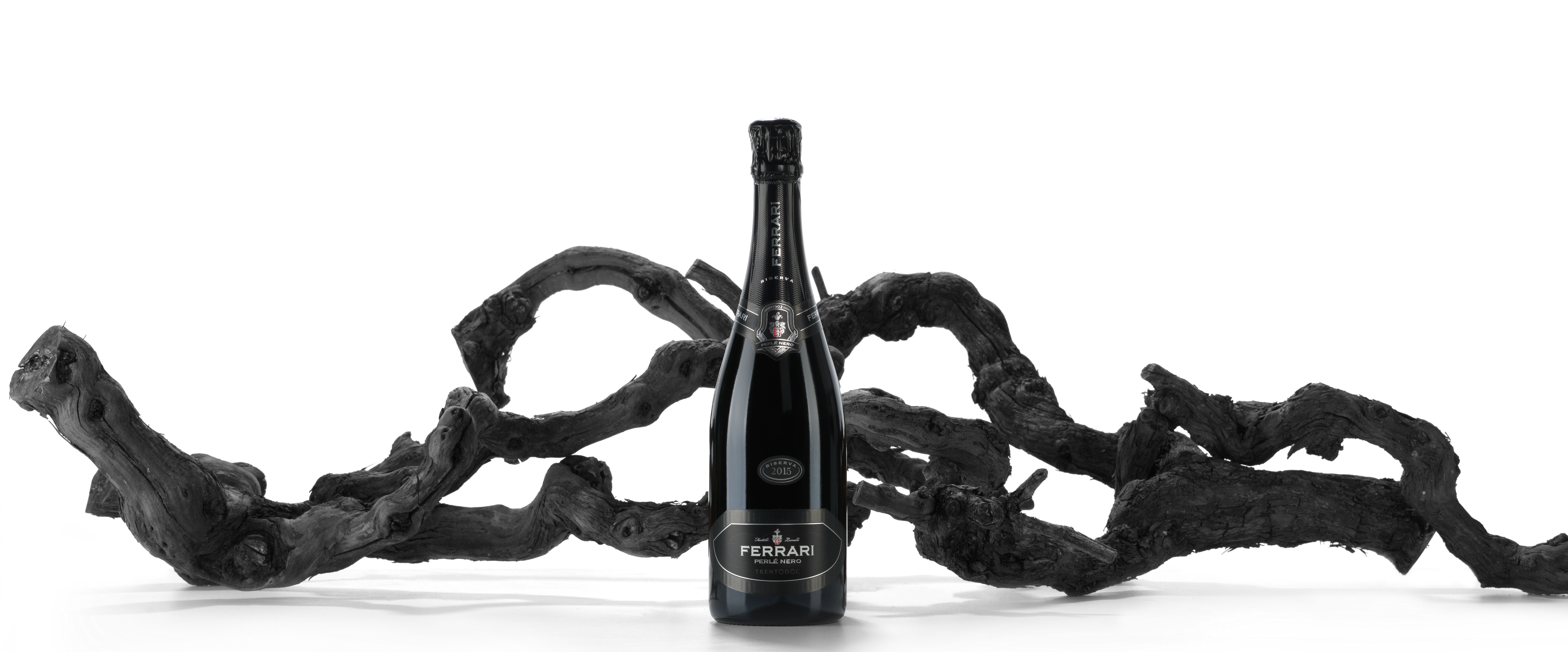 Ferrari Perlé Nero 2015 achieves the Tre Bicchieri