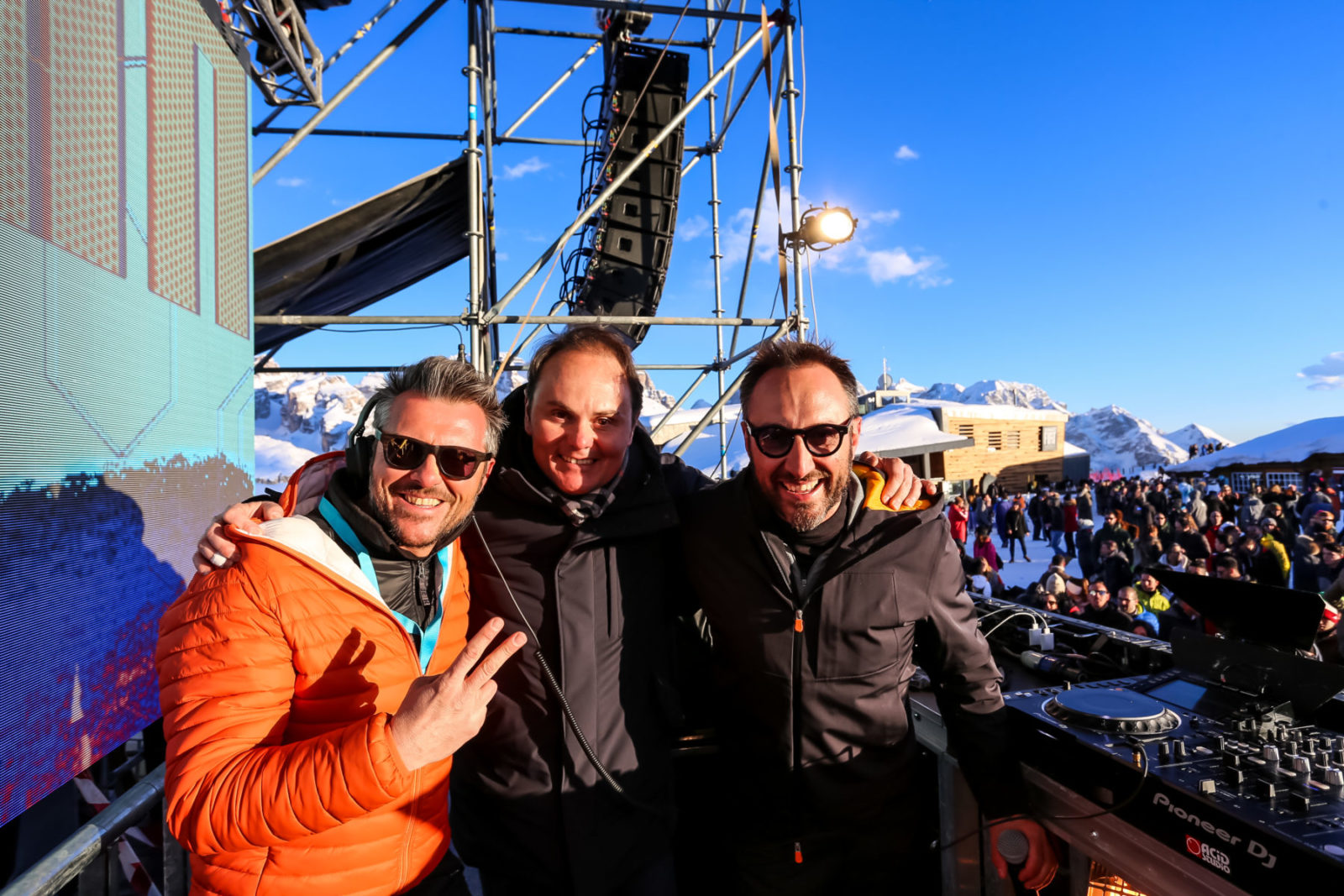 Bob Sinclar brinda con Ferrari al Dolomiti Top Music di Madonna di Campiglio
