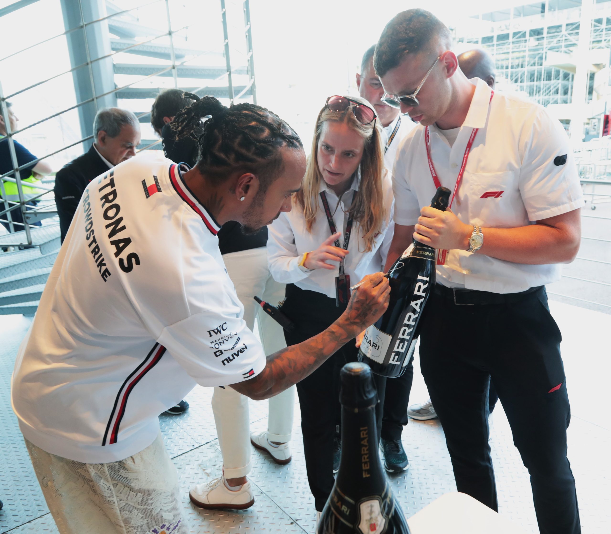Una bottiglia di Ferrari Trento F1® Podium<br>assolutamente unica all’asta per l’Emilia-Romagna
