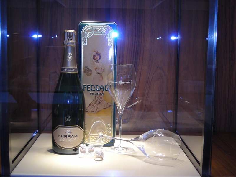 Ferrari  a Milano e New York nelle Vogue Fashion?s Night Out