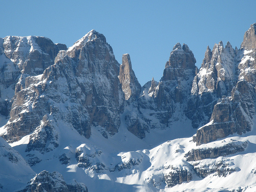 Sulle nevi di Madonna di Campiglio brindisi Ferrari per i 150 anni dell?Unità d?Italia
