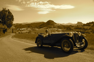 Soltanto Ferrari Perlé, Perlé Rosé e Riserva Lunelli per i piloti delle auto storiche del ?Terre di Canossa?