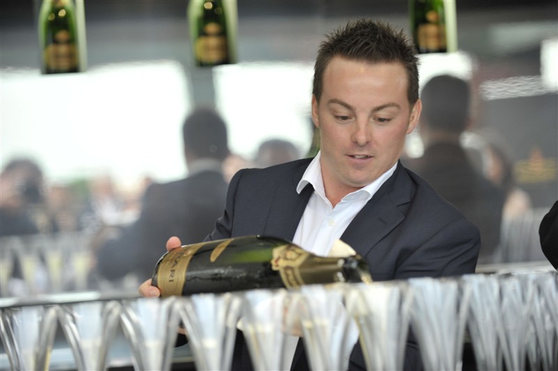 Perlé Zen, un inedito cocktail Ferrari nato dall?estro del Campione del Mondo dei Sommelier
