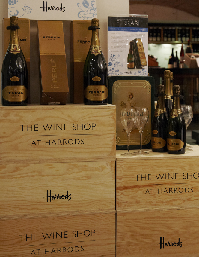 Bollicine Ferrari protagoniste nell?ultimo catalogo Harrods