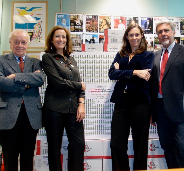 Camilla Lunelli consegna al direttore di Sette, Giuseppe Di Piazza le mille bottiglie di Ferrari per la ?Copertina dell?Anno? 2010