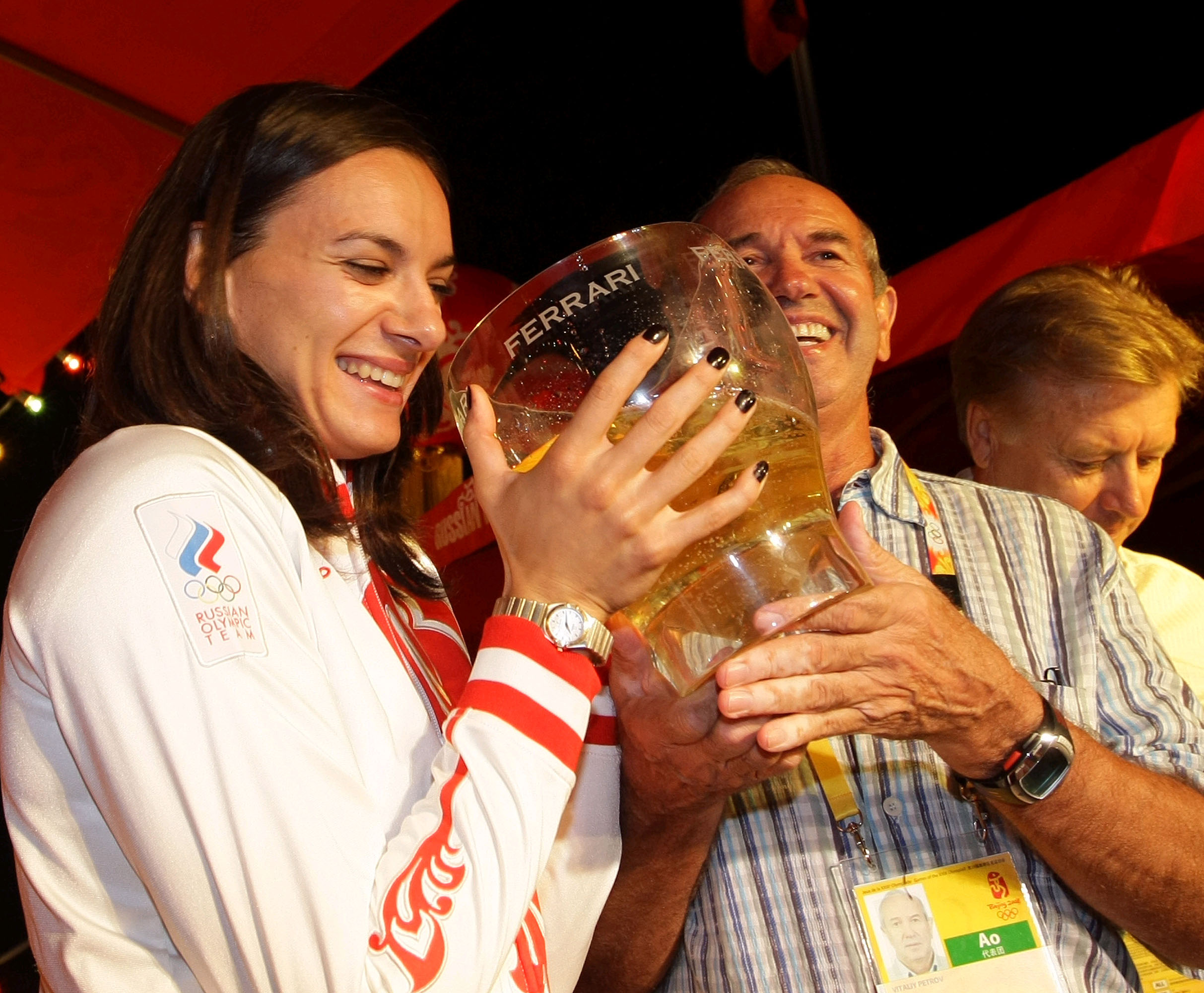 Brindisi Ferrari alle Olimpiadi di Londra con Sky Italia e a Casa Russia