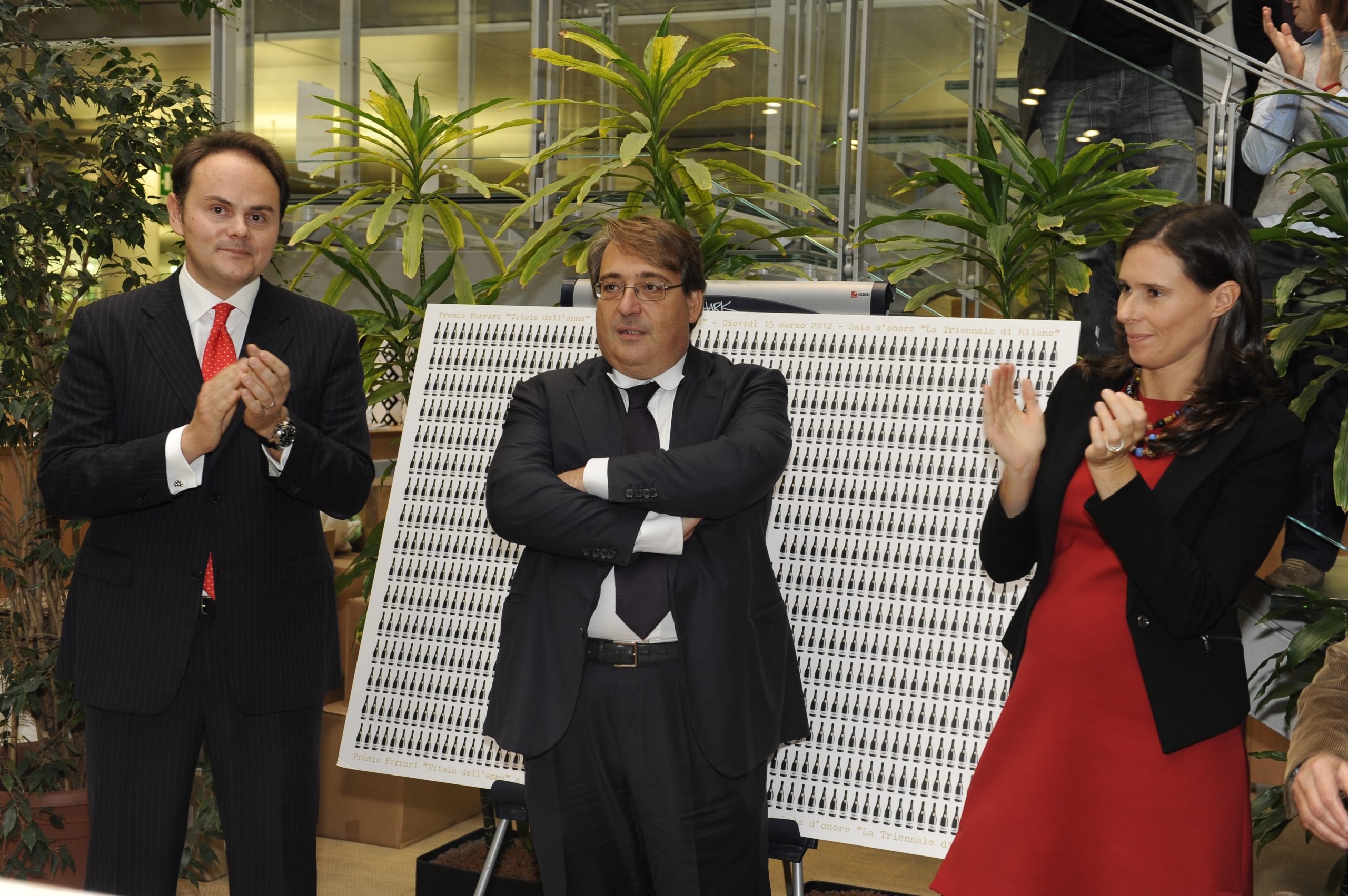 Festa grande al Sole 24 Ore per la consegna del premio Ferrari ?Titolo dell?Anno 2011?