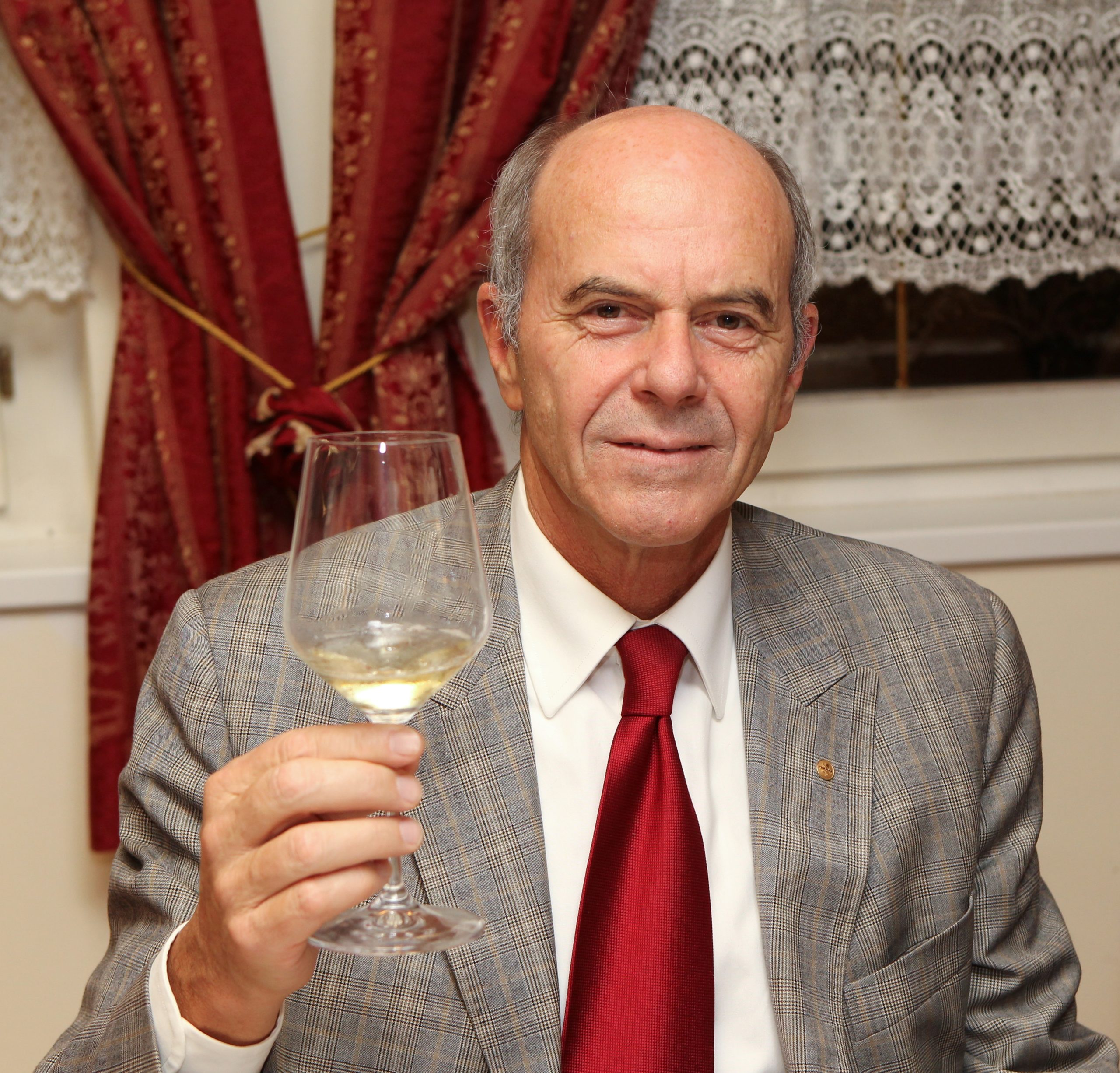 Mauro Lunelli premiato con il Rigoletto d?Argento ?per aver creato il mito Ferrari in Italia e nel mondo?