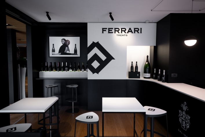 Un nuovo Ferrari Sparkling Club all’interno dell’Allianz Stadium a Torino