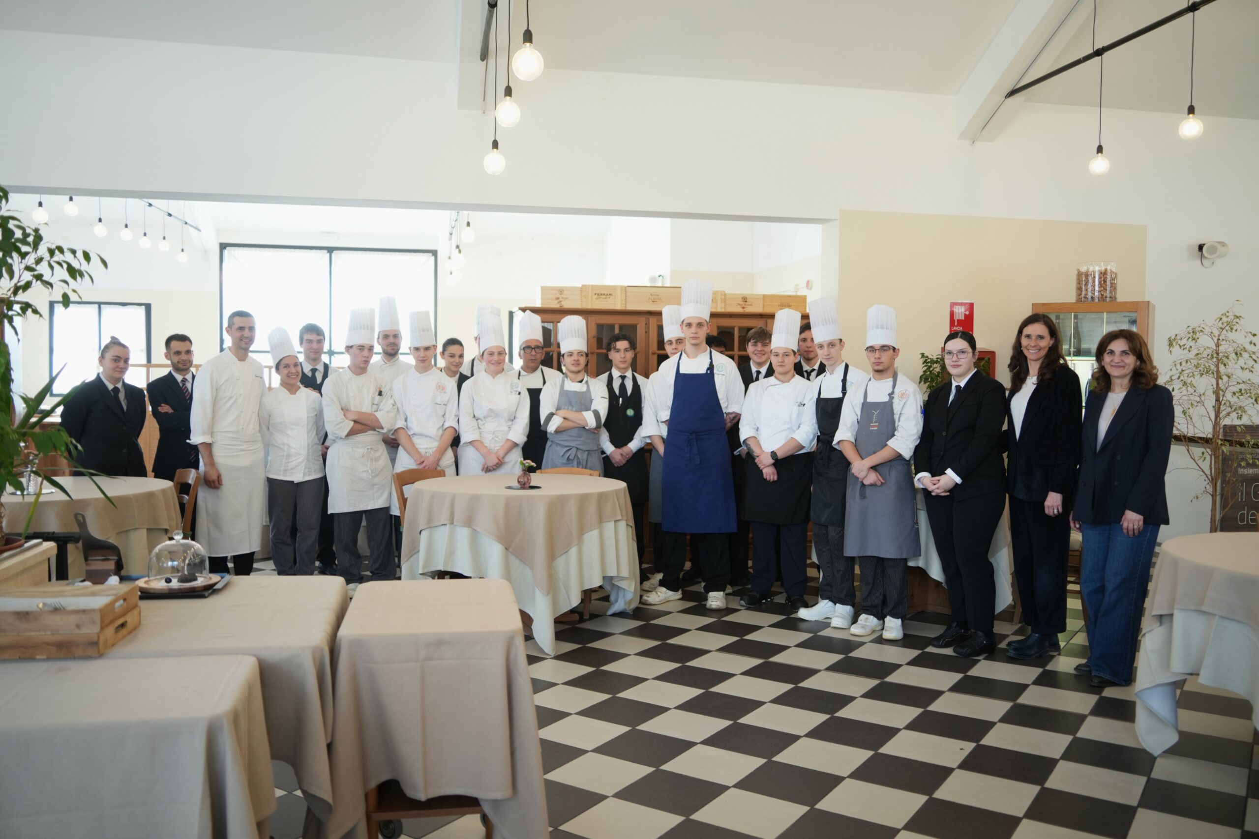 <strong>Ferrari Trento e Locanda Margon a fianco dell’Istituto Alberghiero di Levico Terme nell’ambito del progetto “Adotta una Scuola”</strong>