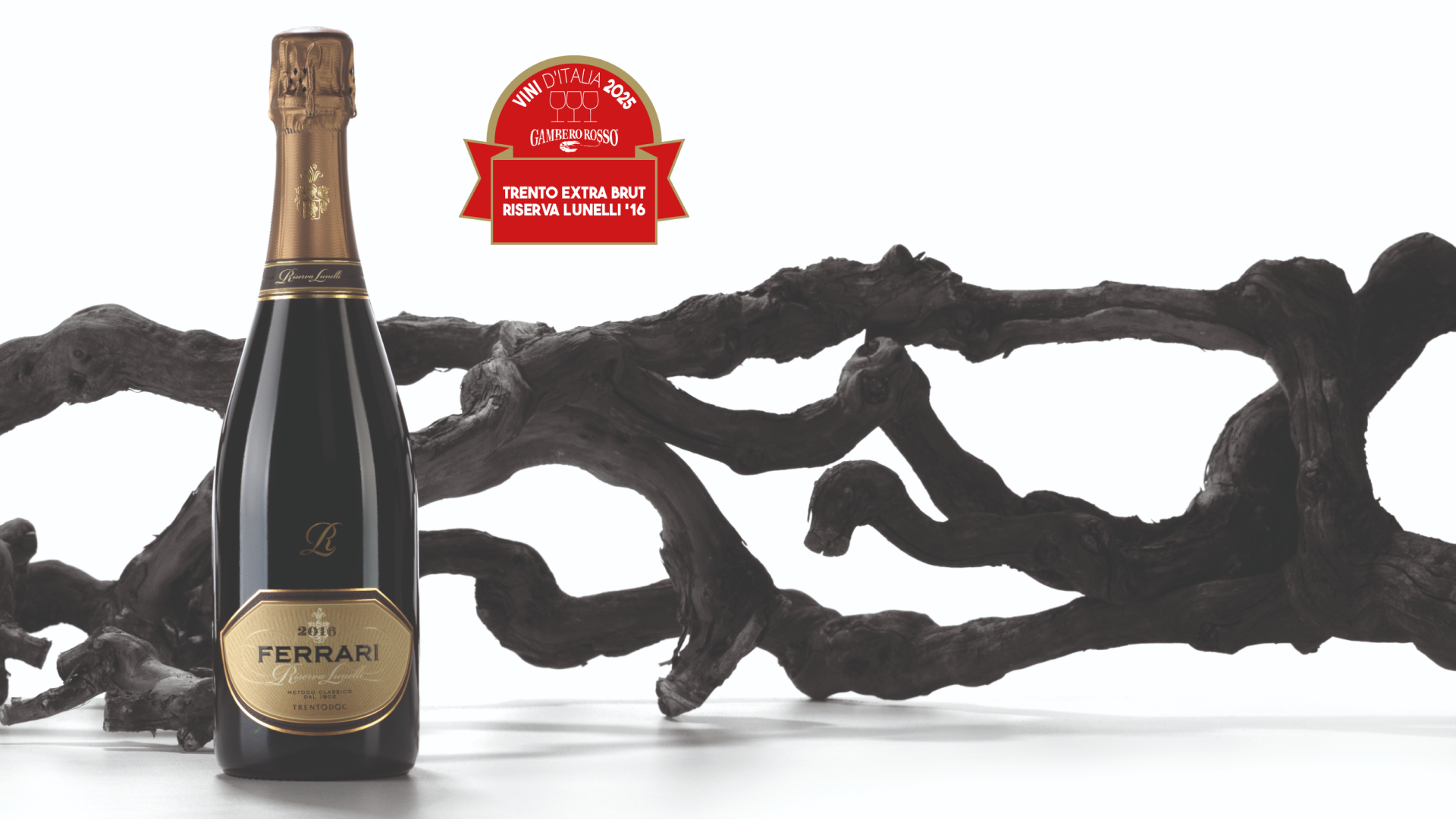 <strong>Ferrari Riserva Lunelli 2016 conquista i Tre Bicchieri del Gambero Rosso</strong>